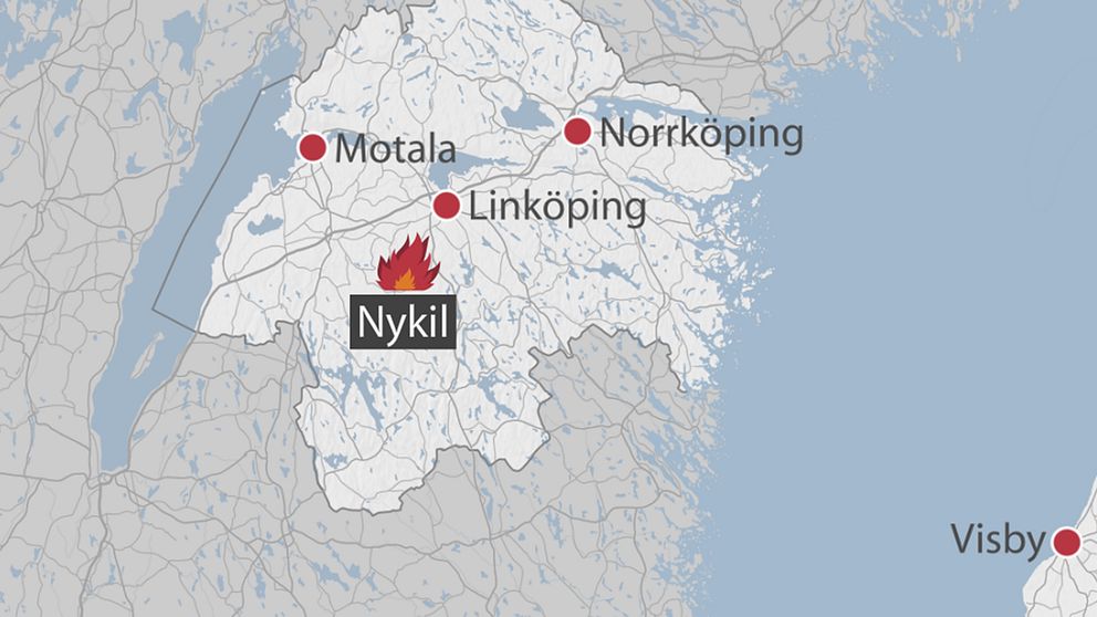 Ett skogsparti i Nykil började brinna under måndagskvällen.