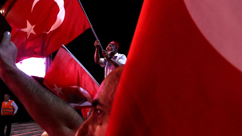 Turkiet fängslar drygt hälften av av landets generaler.