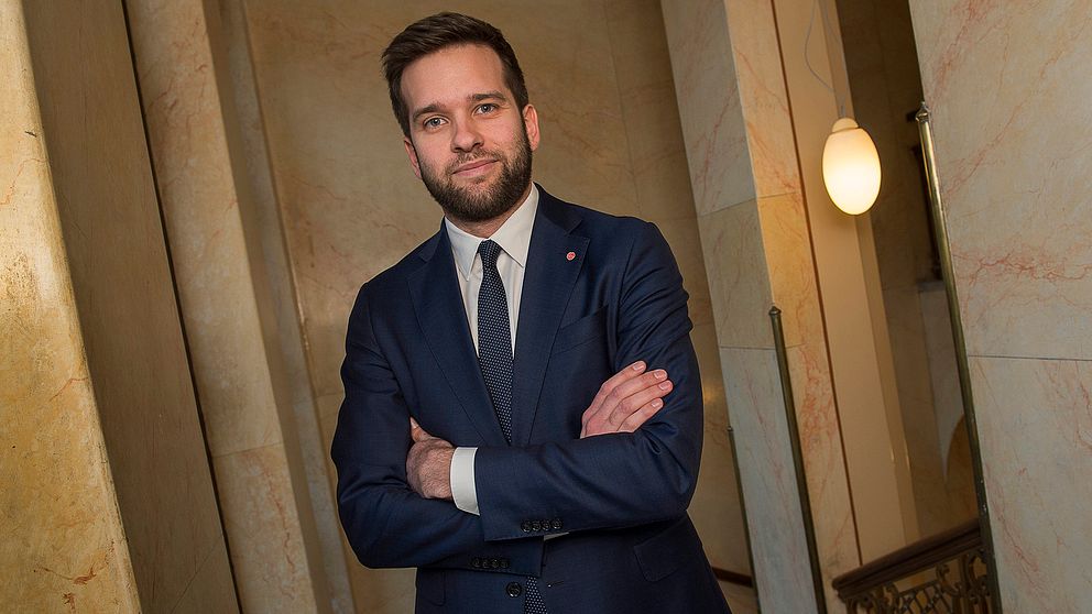 folkhälso- och sjukvårdsminister Gabriel Wikström