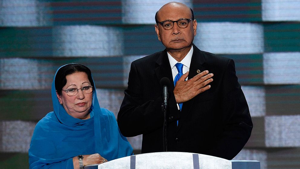 I sitt tal riktade sig Khan direkt till Trump och sa att Trump inte hade offrat någonting för USA, medan hans son offrat sitt eget liv