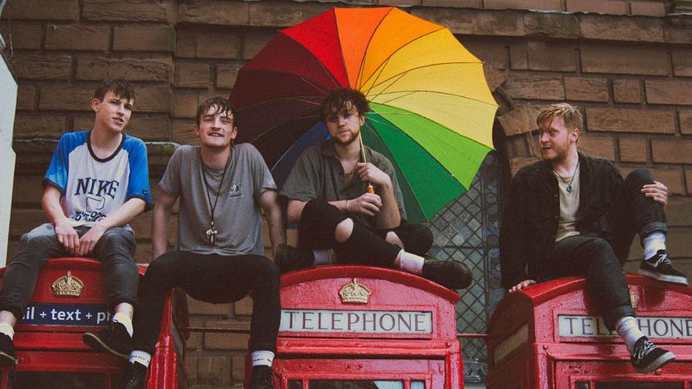 Viola Beach.