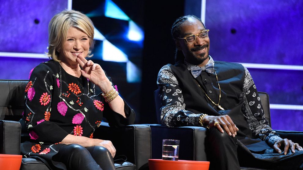 Martha Stewart och Snoop Dogg roastar Justin Bieber 2015.
