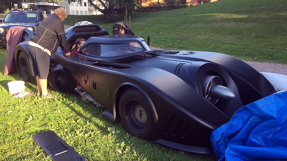 Batmobilen förbereds inför Halmstad cityfestival