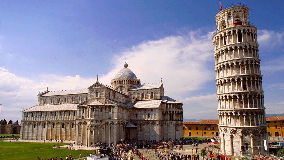Mannen ville attackera lutande tornet i Pisa. Nu utvisas han. Arkivbild.