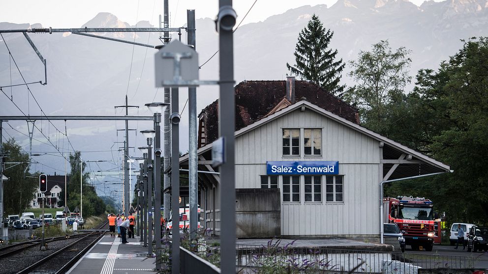 En av offren från knivattacken i Schweiz har avlidit.
