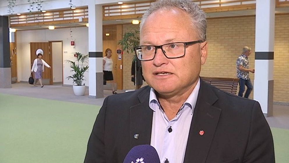 Glenn Nordlund intervjuas av SVT.