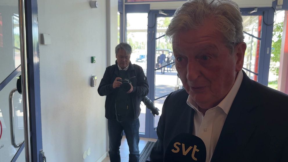 Roy Hodgson på Karlstad flygplats.
