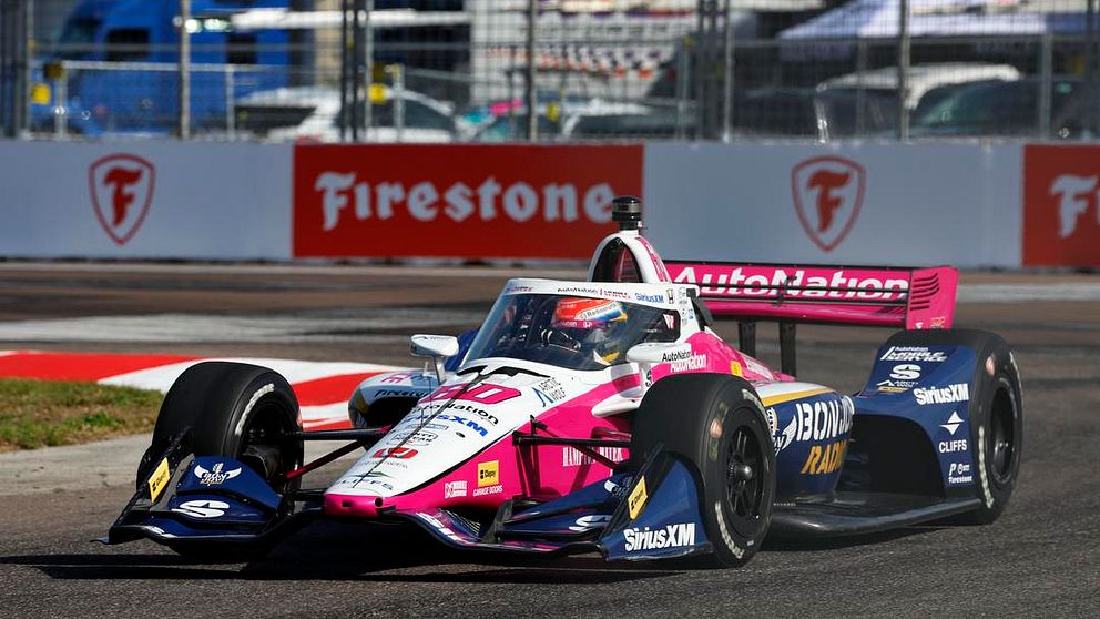 Felix Rosenqvist kör sin nya racerbil