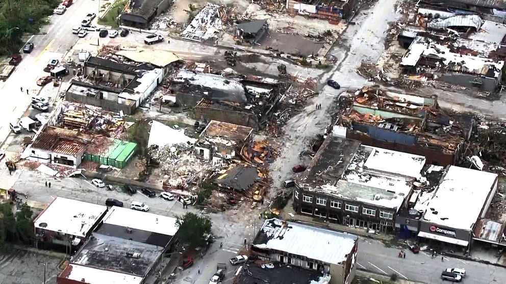 Förödelse efter tornados i USA