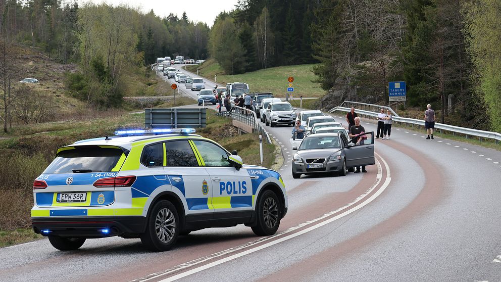 Köbildning efter en allvarlig trafikolycka i Dals-Ed.