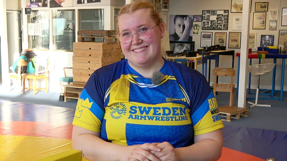 21-åriga Moa Renlund Bergman från Slagnäs tpg tre VM-guld i Malaysia.