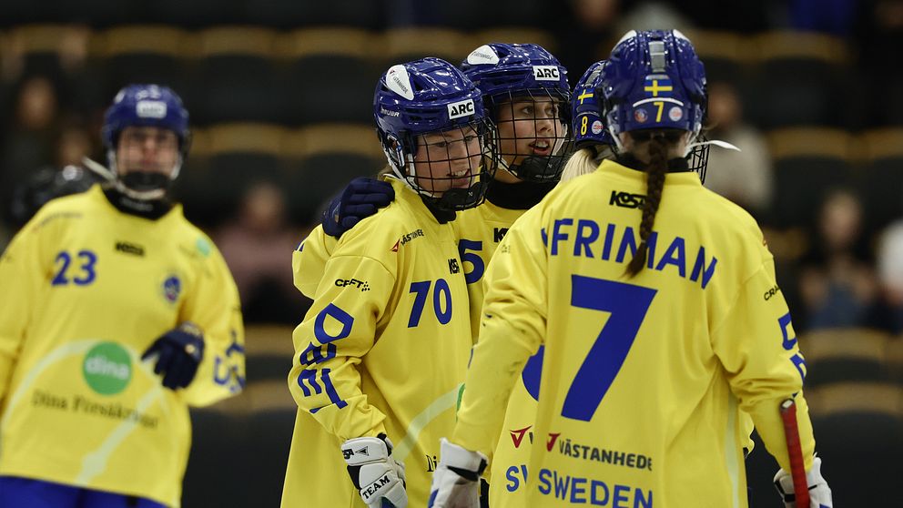 Sveriges spelare firar efter 6-2-målet mot USA.