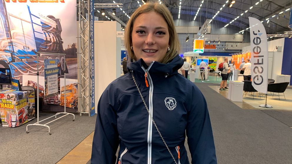 Emina Nilsson lastbilschaufför.