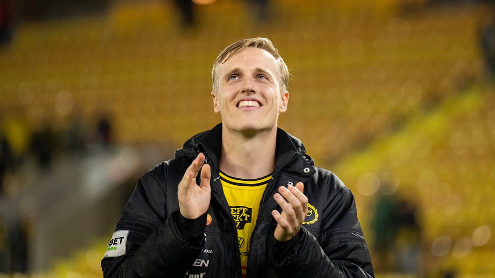 Se Jeppe Okkels två mål  och Sveinn Aron Gudjohnsens jättemiss.