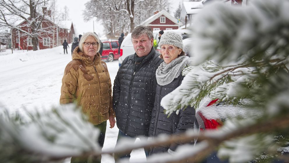 Närboende till vindkraftverken samlade för möte.