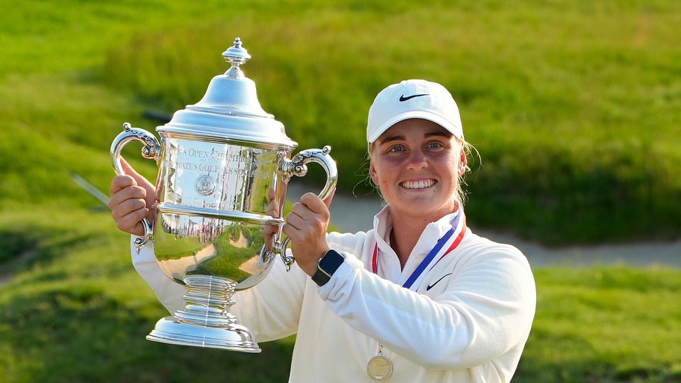 Maja Stark med pokalen efter att ha vunnit US Open