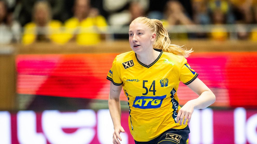 Tyra Axnér gjorde sju av målen när Sverige besegrade Luxemburg i EM-kvalet i handboll.