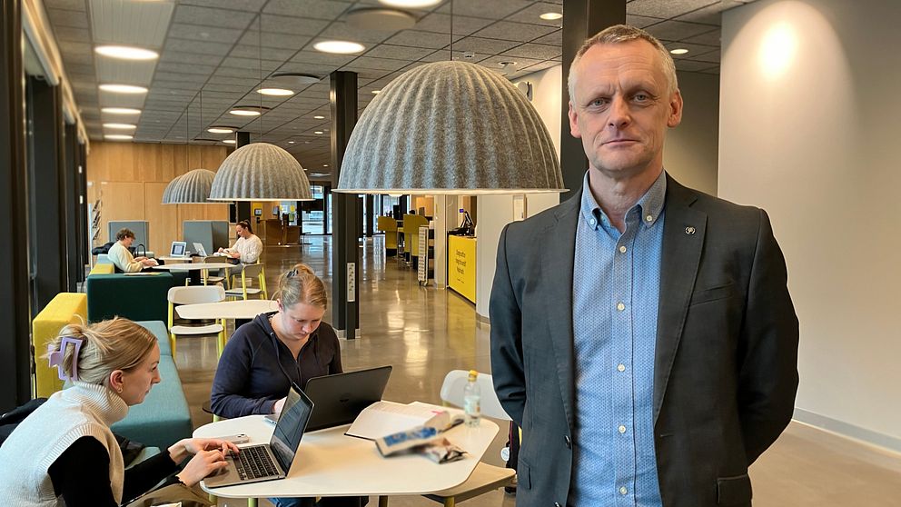 Niklas Ammert, prorektor på Linnéuniversitetet om AI-fusk och studenter som studerar