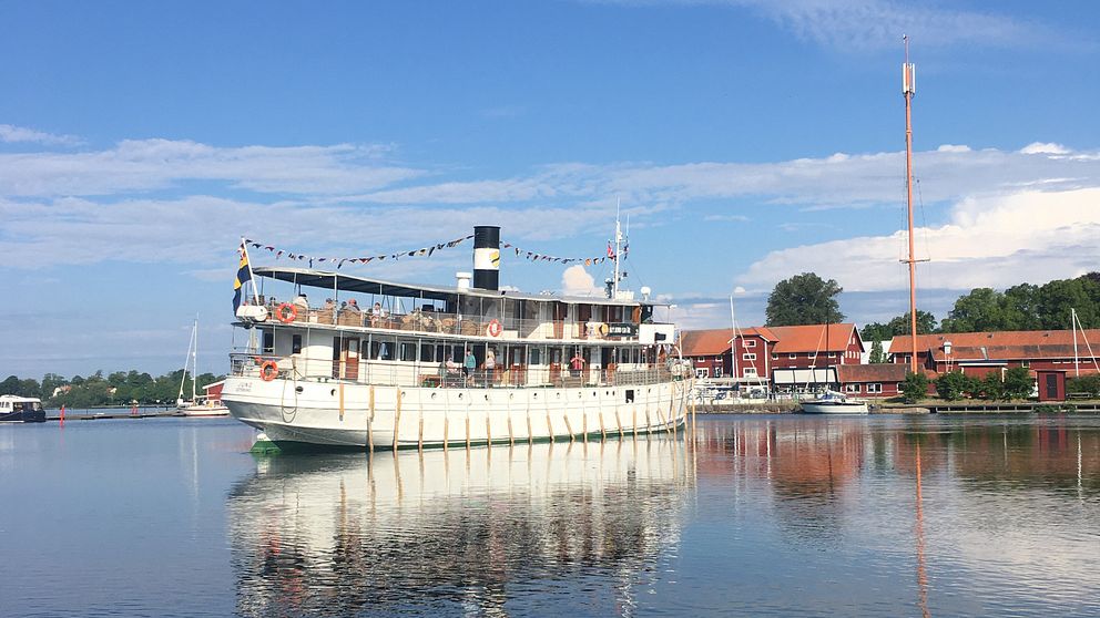 M/S Juno på grund i Motala