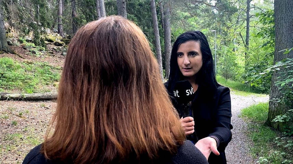 Kvinnor i skogen
