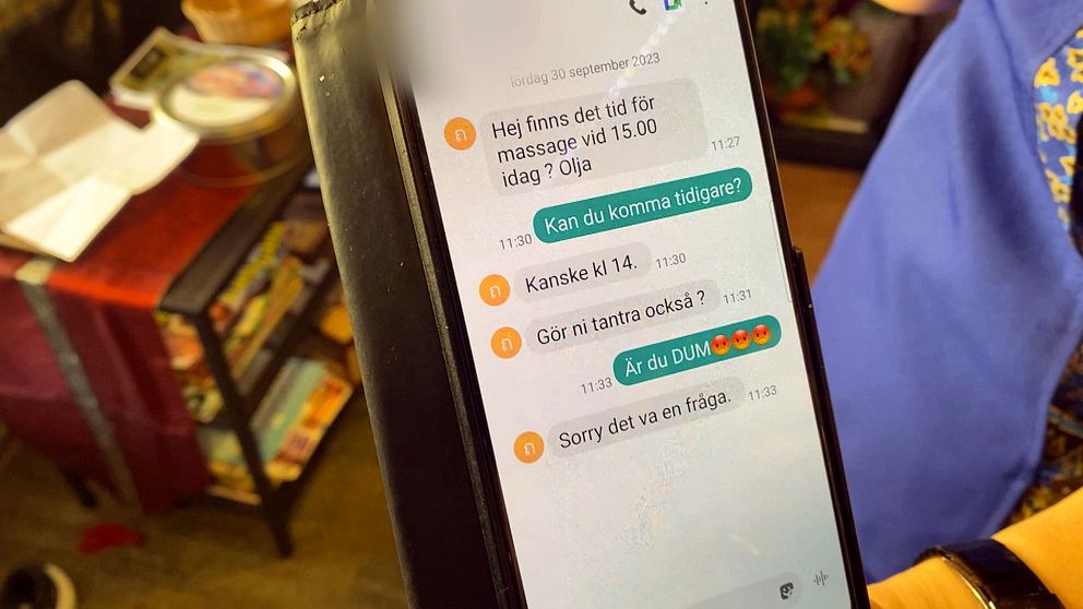 Mobiltelefon som visar upp en sms-konversation