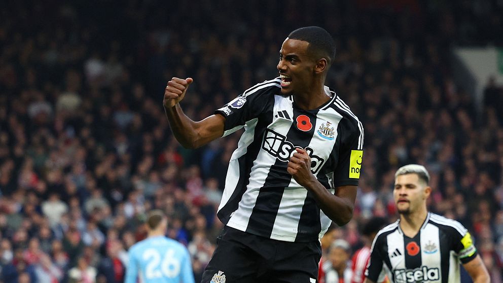 Alexander Isak jublar efter sitt mål mot Nottingham Forest