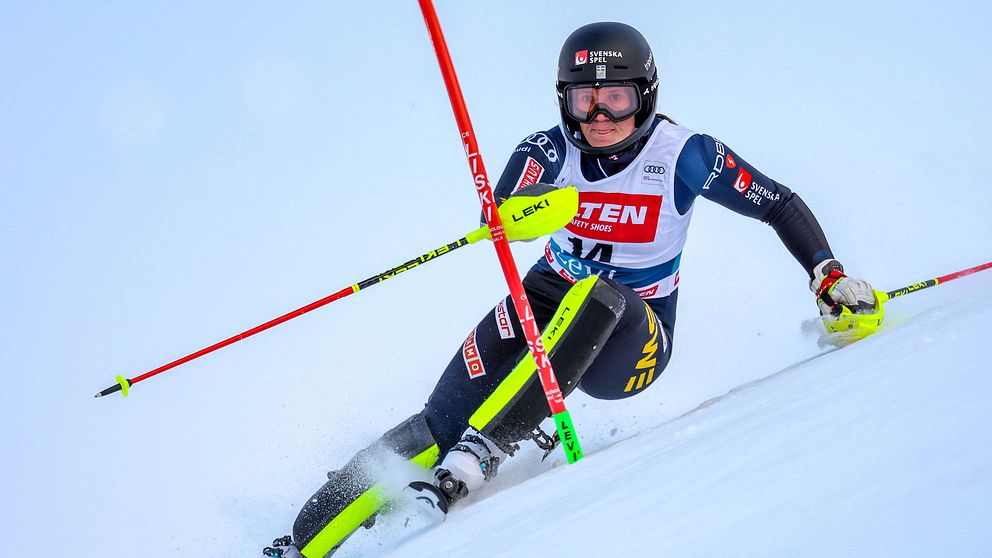 Sara Hector femma i slalompremiären
