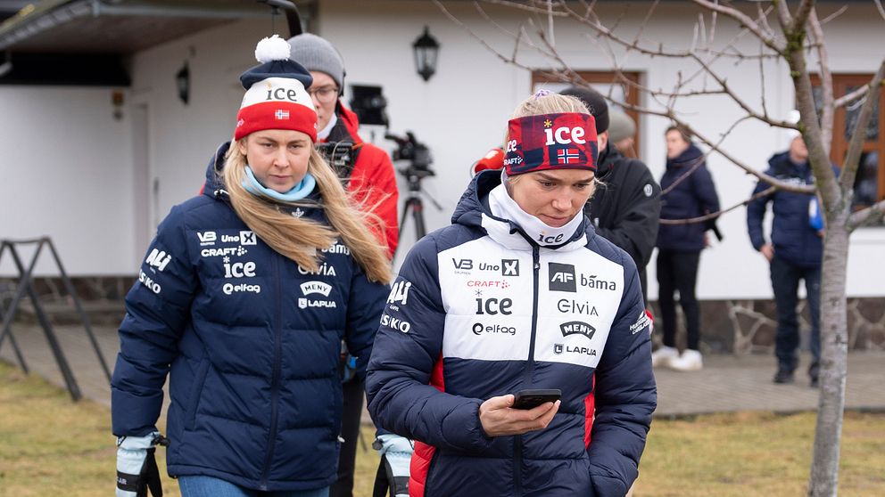 Juni Arnekleiv och resten av de norska skidskyttedamerna