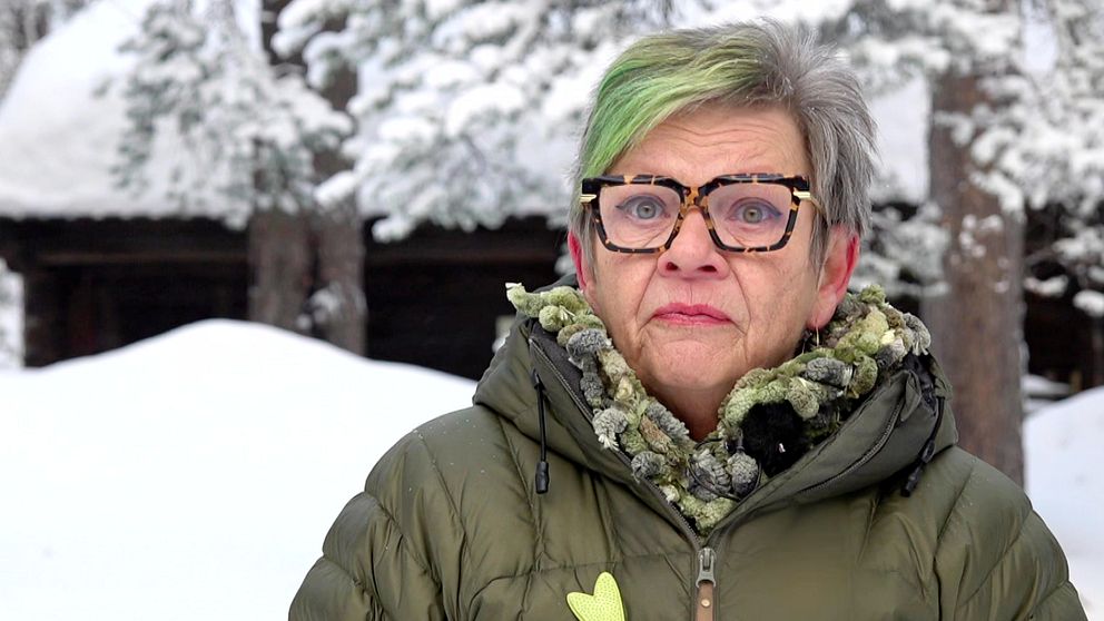 Inger Junkka, socialdemokrat i Gällivare kommun, fotograferad utomhus med snö i bakgrunden.