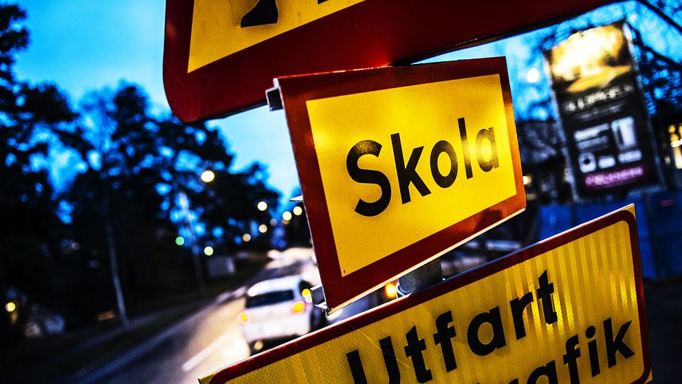 skylt skola