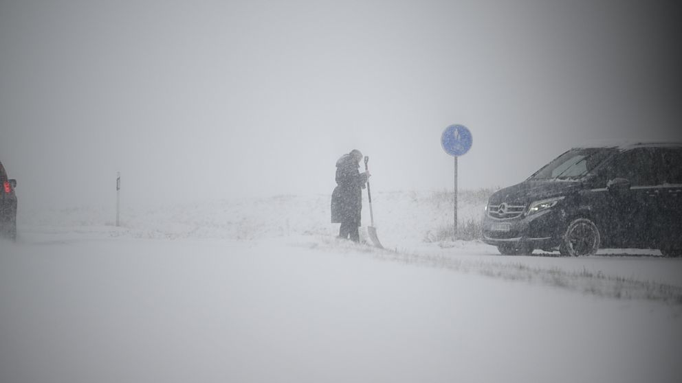 Snöfall kan ge trafikproblem i Östergötland och på Gotland | SVT Nyheter