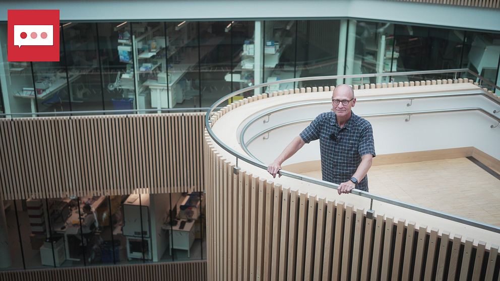 Stefan James i en trappa i Hubben, Uppsala science park