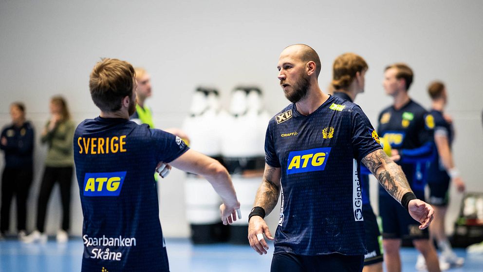 Andreas Nilsson i träning med Sveriges landslag i handboll.