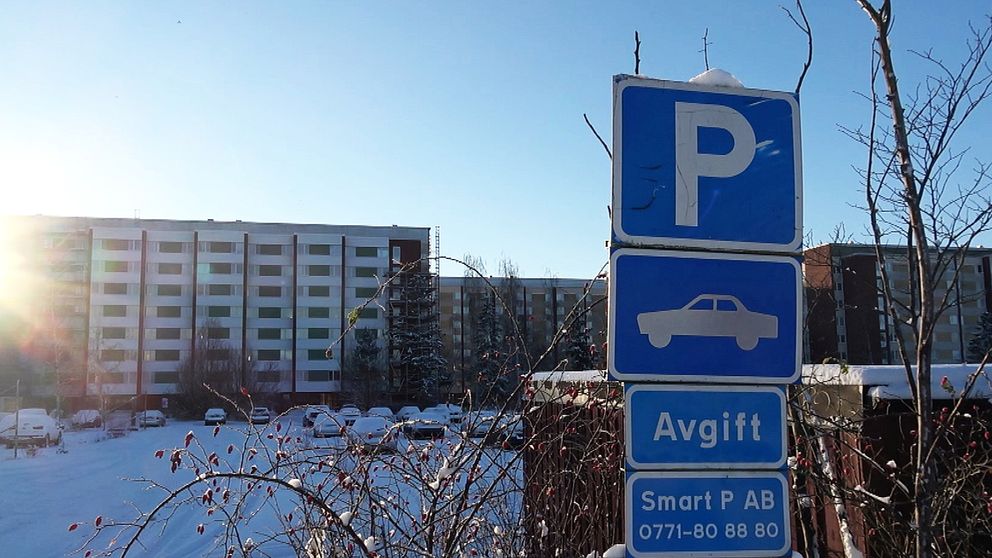 Parkering i Årby, Eskisltuna.