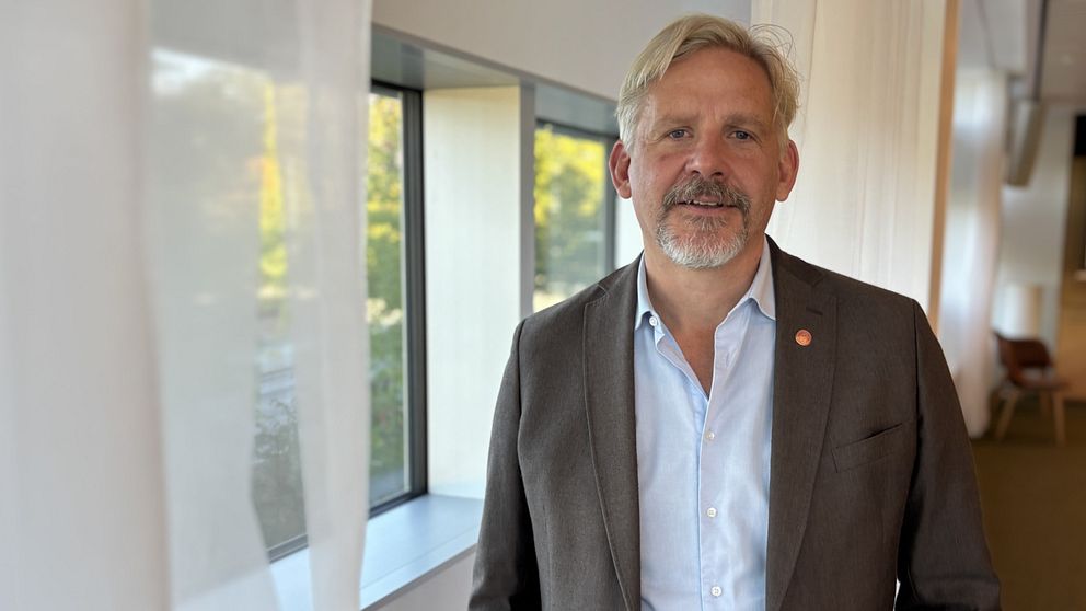 Uppsalabon Jonas jobbar utan internet och har ingen smarttelefon | SVT ...