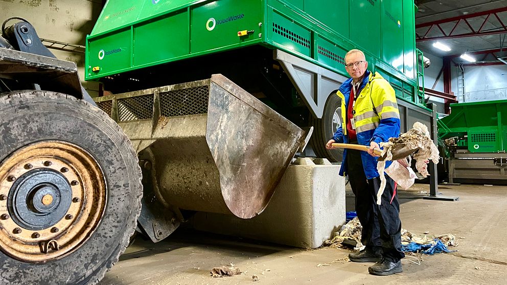 Henrik Lindståhl med spade.