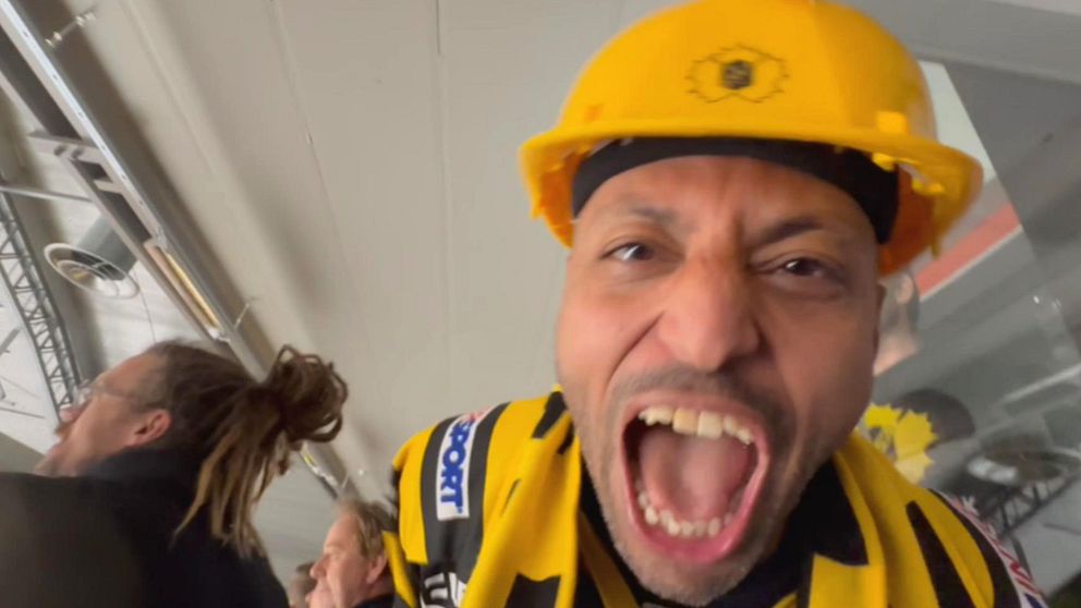 Skellefteå AIK-supporter jublar efter SM-guldet