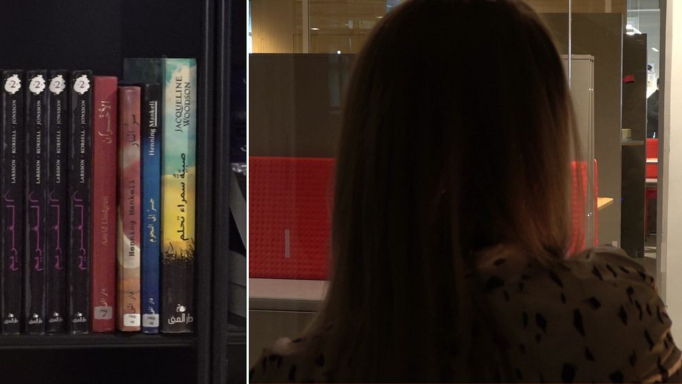 Böcker för modersmålsundervisning på en bokhylla och en anonym lärare bakifrån