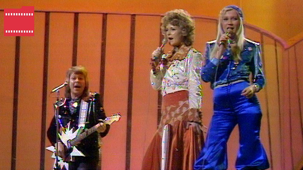 Abba framträder med låter ”Waterloo” under Eurovision song contest i Brighon 1974.