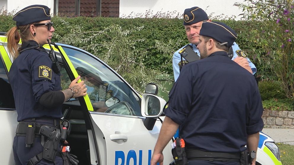 poliser som pratar