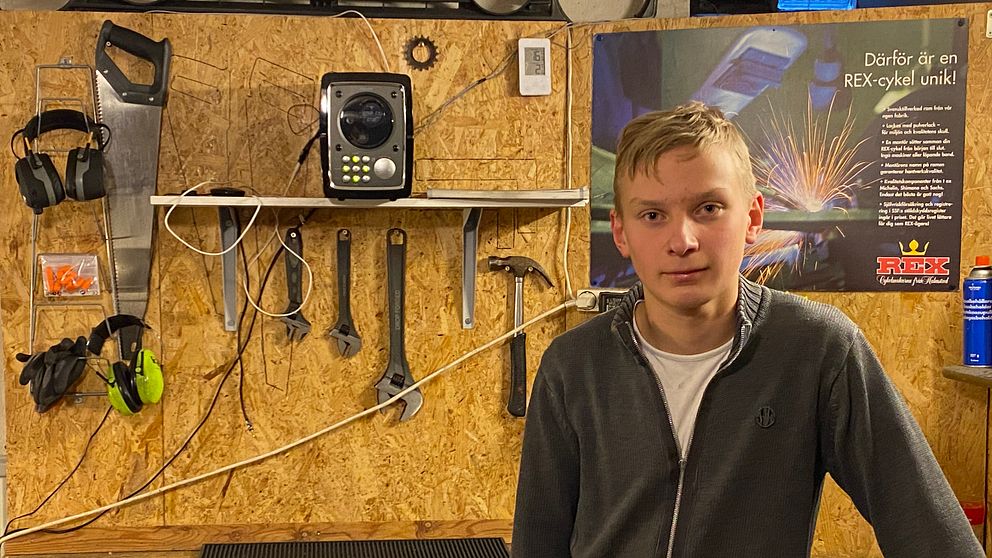 Sami Hänninen har hittat sitt drömjobb i en verkstad på Torpa.