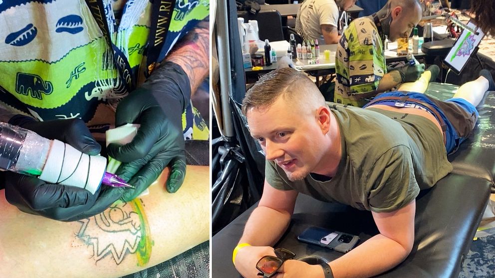 En man ligger ner och får en Rick and Morty tatuering på vaden.