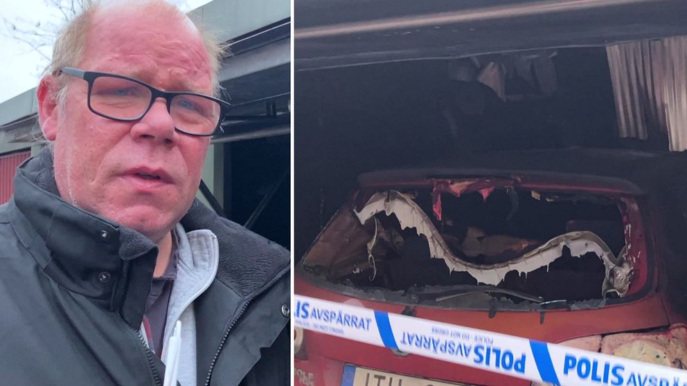 En man står till vänster, iförd en grå jacka, och ser in i kameran. Till höger visas en skadad bil inuti en garage, där bilen har en uppenbar skada på bakrutan och ett blått avspärrningsband från polisen runt fordonet.