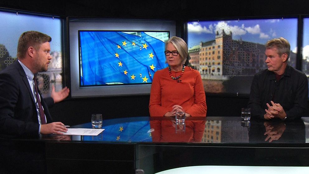 EU-magasinet med Niklas Svensson, Pia Gripenberg och Bengt Norborg i SVT:s riksdagsstudio.