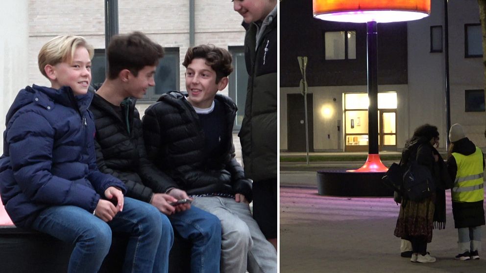 En fem meter hög bumlinglampa lyser på torget i Mariastaden i Helsingborg. Under lampan sitter ett gäng pojkar.