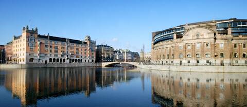 Exteriörer på Rosenbad och riksdagshuset i Stockholm