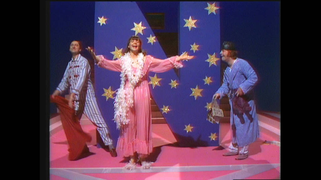 Fem myror är fler än fyra elefanter (SVT Barn) Avsnitt 14 SVT Play