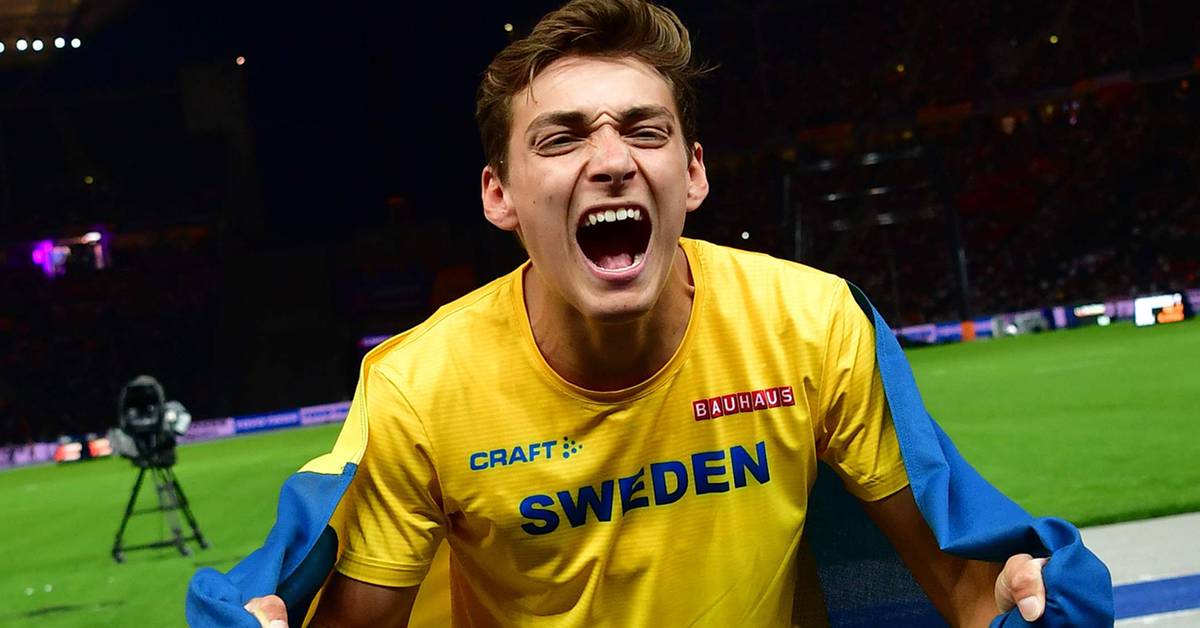 Роджер кингдом барьерист. Friidrotts em resultat. Лондонский марафон. Friidrotts em resultat. Барьерист упал под барьер негр на крупном турнире.