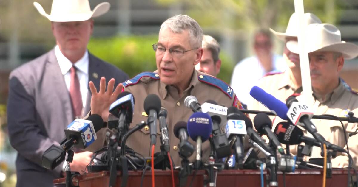 La polizia nega l’ingresso al massacro della scuola del Texas: “Decisione sbagliata”