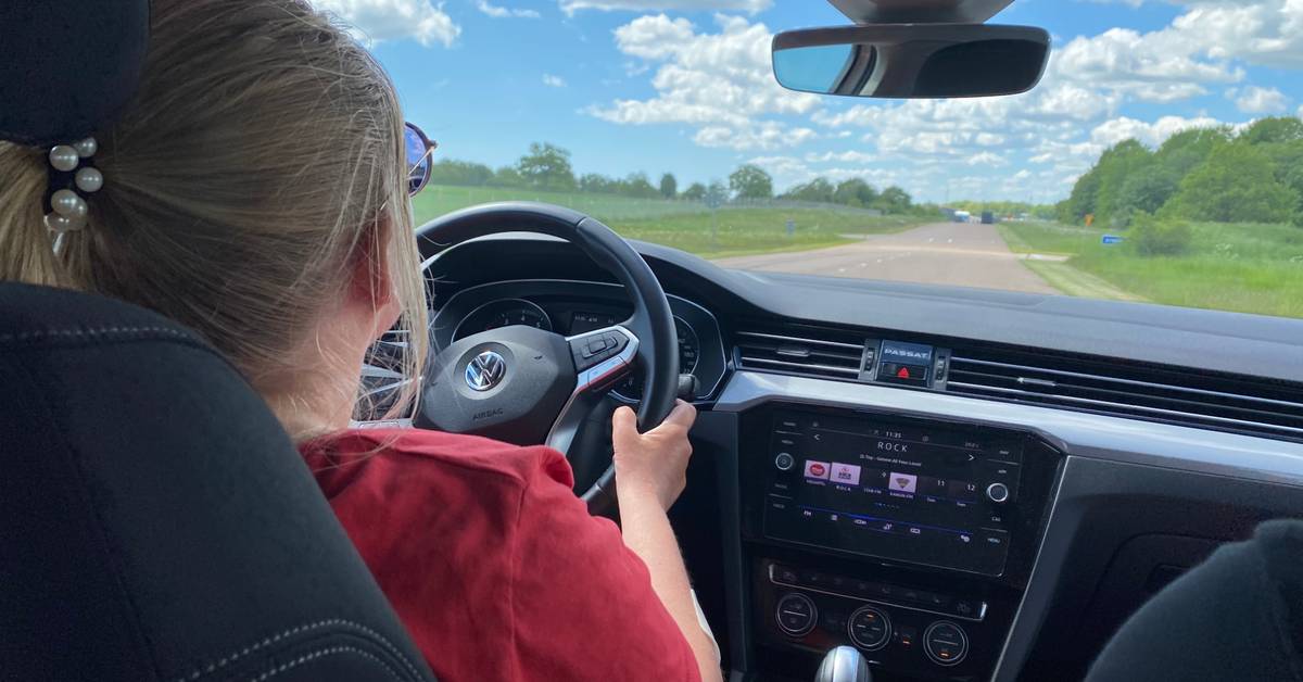 Visually impaired people can drive a car here follow when Johanna